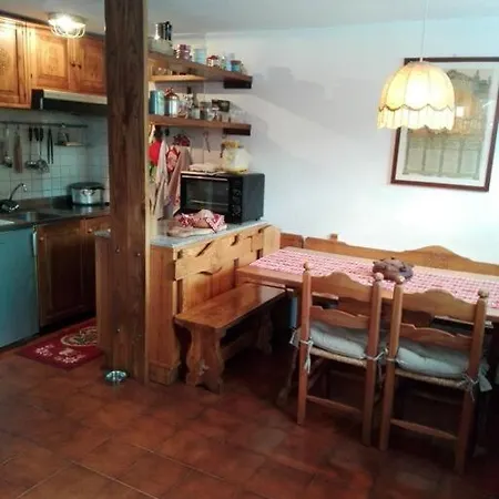 Apartment Splendida Casa Centro Paese Fronte Piste Risalite